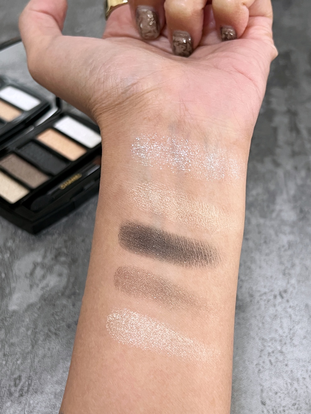 Chanel Lumière Graphique Eyeshadow Palette