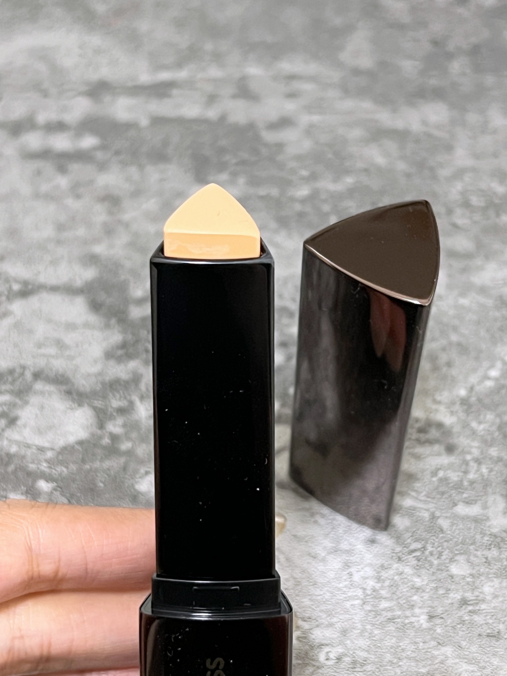 Hourglass Vanish Seamless Finish Foundation Stick