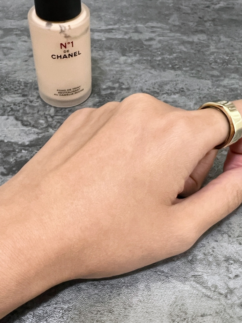 Chanel N°1 De Chanel Revitalizing Foundation