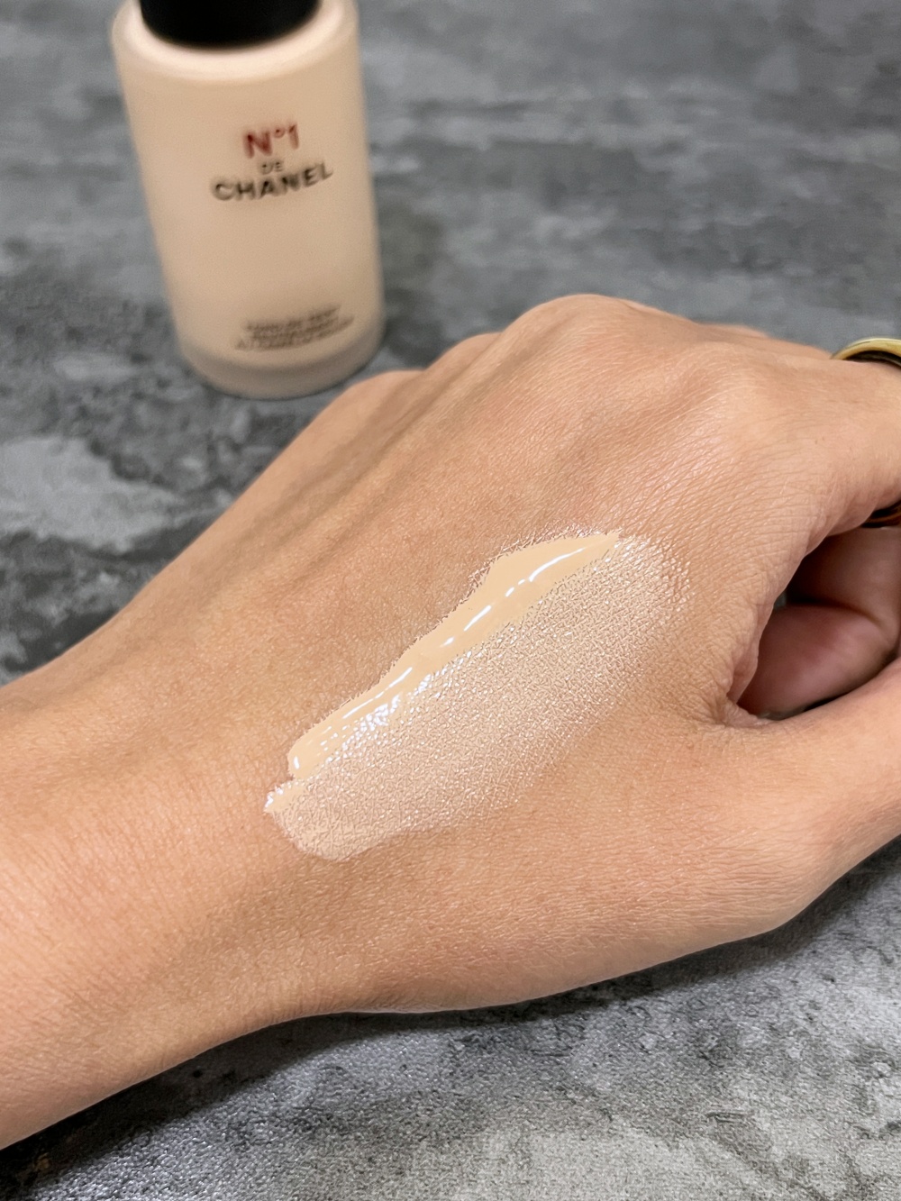 Chanel N°1 De Chanel Revitalizing Foundation