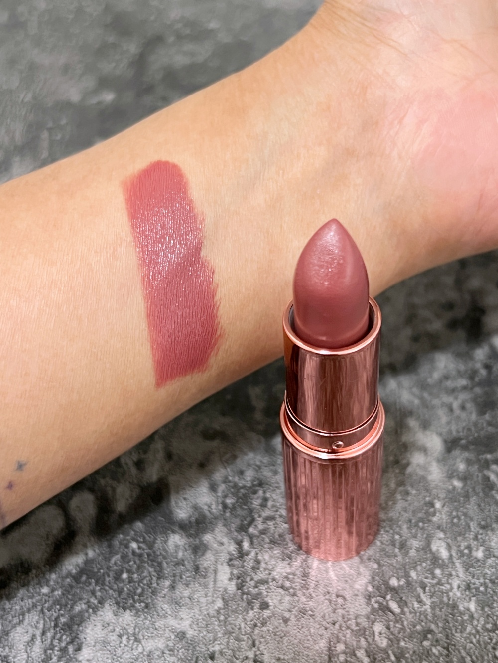 Charlotte Tilbury Hollywood Beauty Icon Lipstick